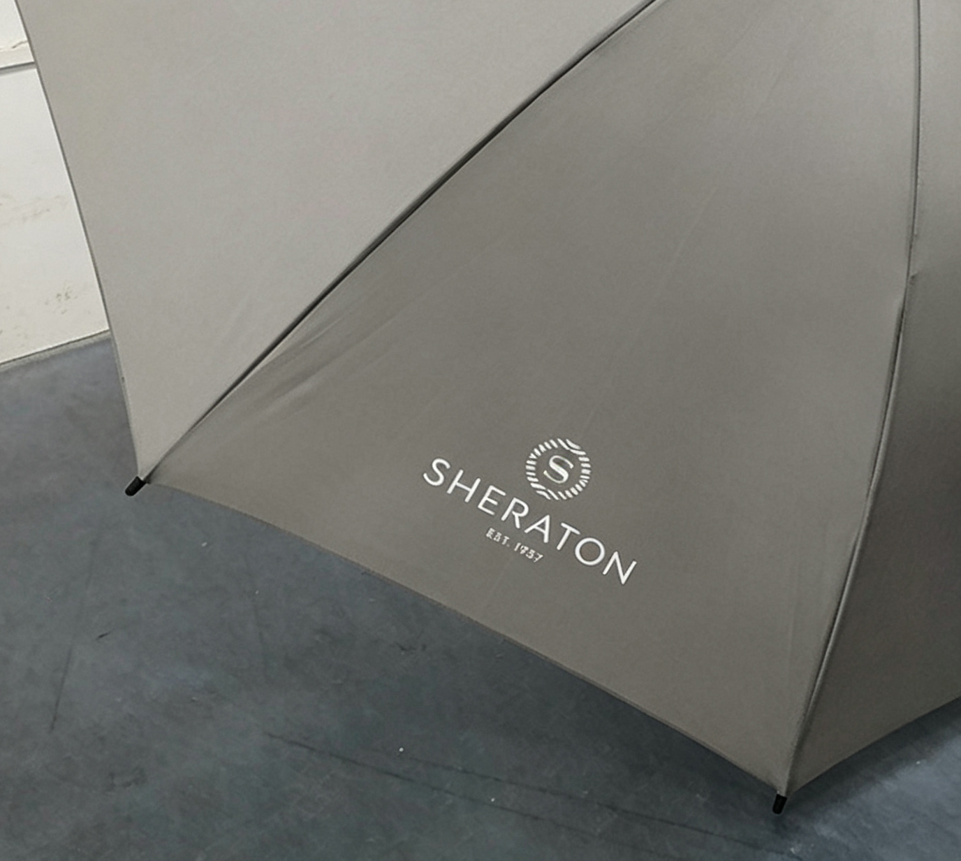 SHERATON HOTEL GUEST UMBRELLAS1
